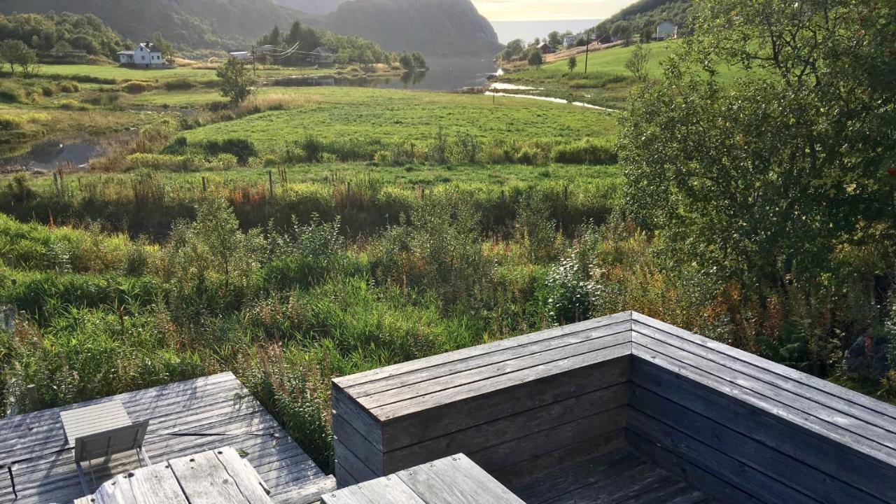 Lofoten Fjord Lodge Saupstad  Buitenkant foto